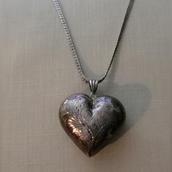Large Puffed Heart Vintage Sterling Silver 925 Engraved Swirl Pendant Necklace - Picture 9 of 10